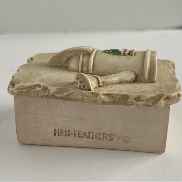 Trinket Box Gardening theme Hen Feathers watering can beige container floral - Picture 5 of 11